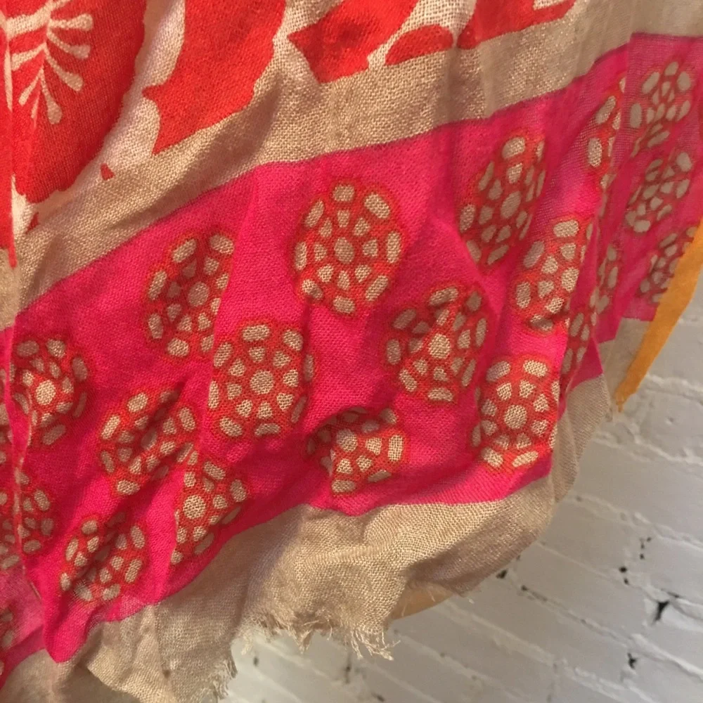 Kinross Cashmere cashmere & silk wrap scarf red print